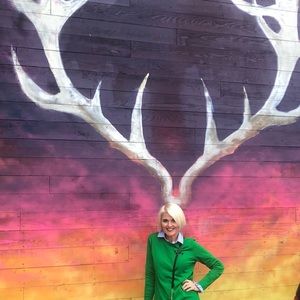 Meet your Posher, Holly